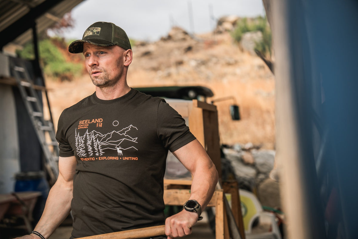 Landscape T-shirt Pine green - Seeland