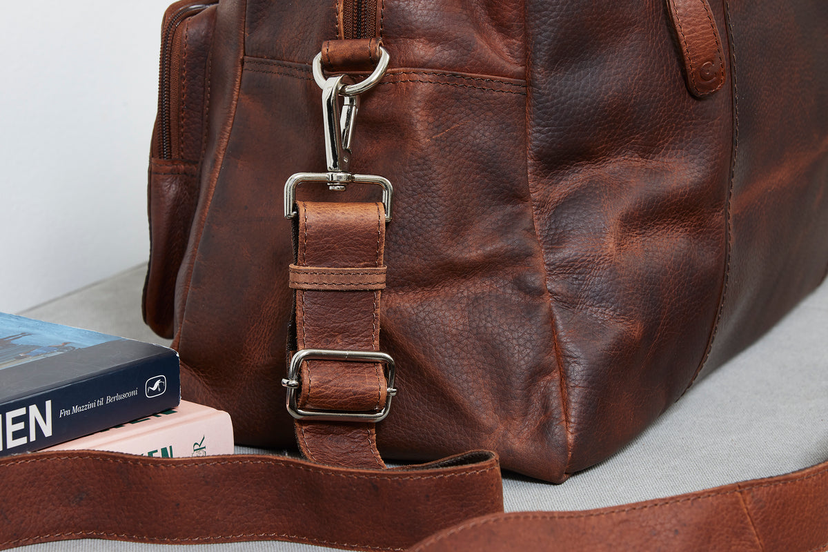 Corium Hunter holdall rejsetaske i brunt læder
