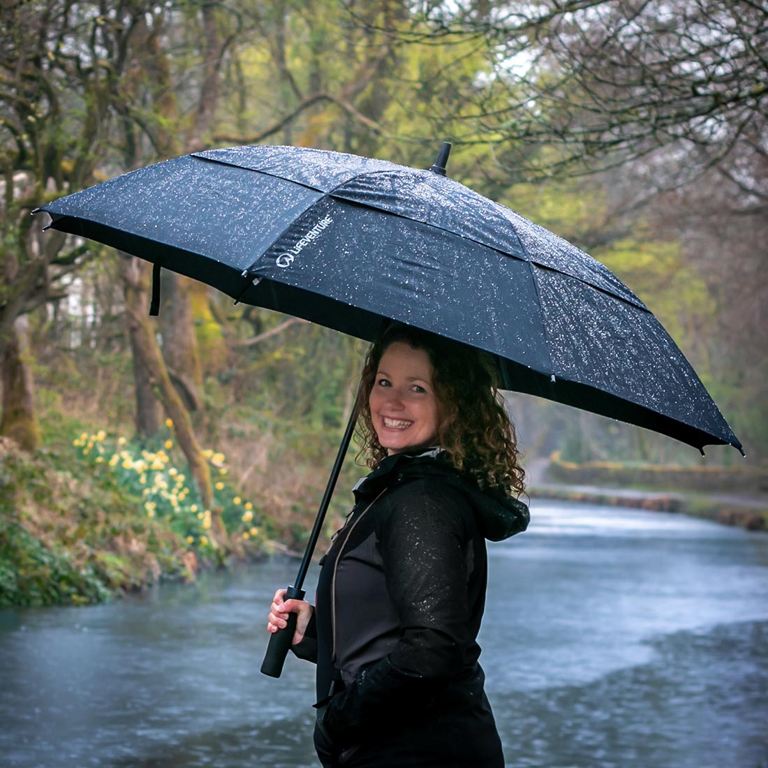 Trek Umbrella, Extra Large, Black - Life Venture