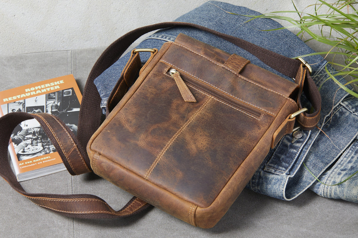 Hunter - Crossbody