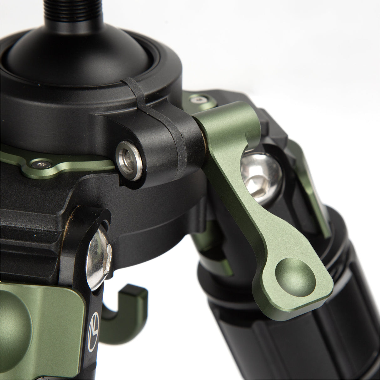 Nieload™ RED MIST QD TRIPOD