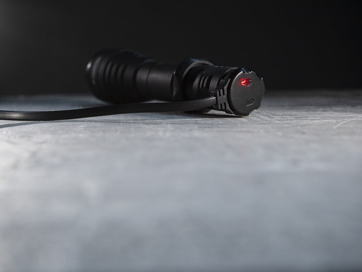 Armytek Magnetic Charger AMC-03 / for Armytek tactical flashlights with magnetic charger / Output 1A /
2 years warranty