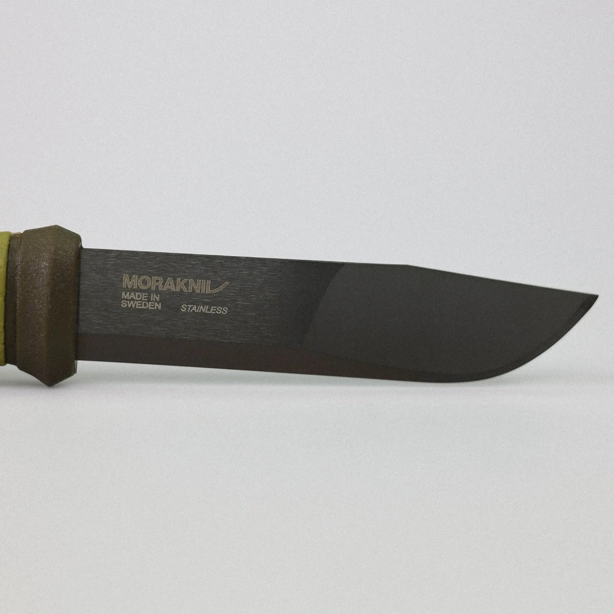 Mora 2000 (S) Black Edition - Morakniv
