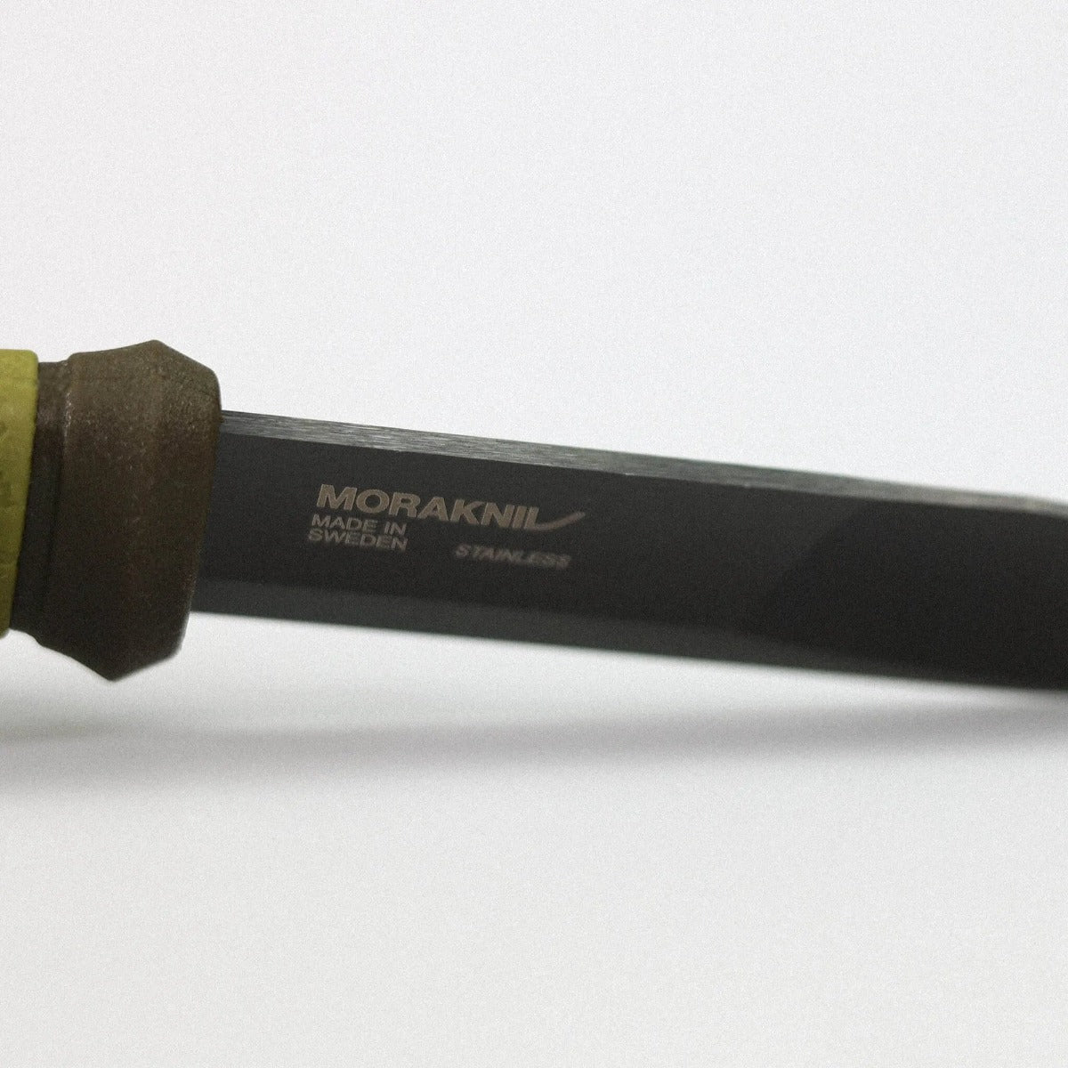Mora 2000 (S) Black Edition - Morakniv