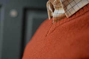 Vincent Merino V-Neck Pullover - Bombay brown