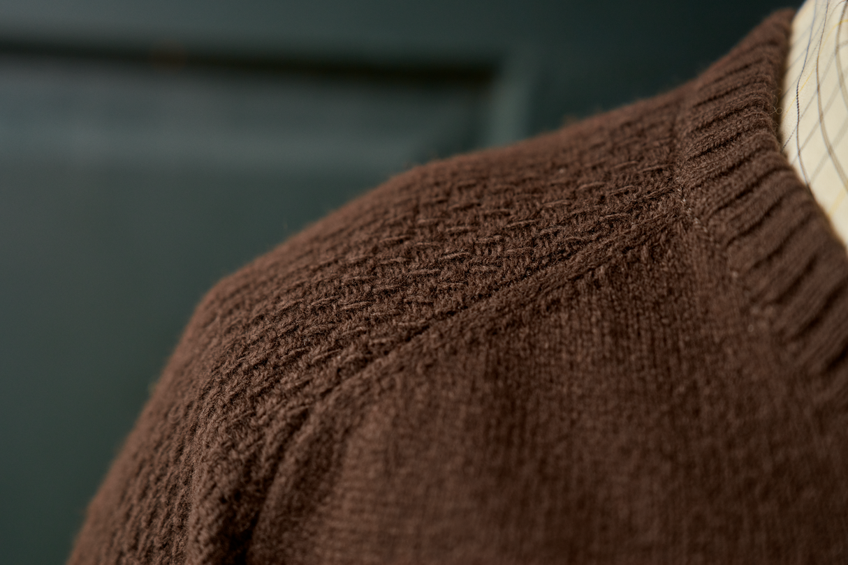 Vincent Merino V-Neck Pullover - Demitasse brown