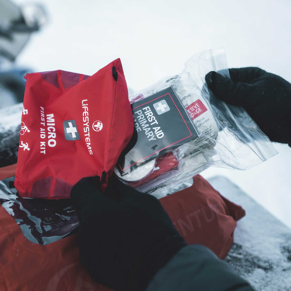 Light & Dry Micro First Aid Kit - Life Systems