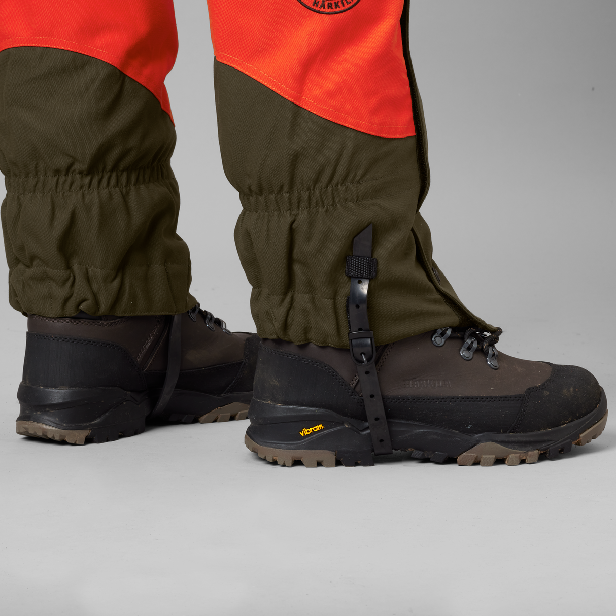 Wildboar Pro - gaiters Orange blaze/Willow green - Härkila