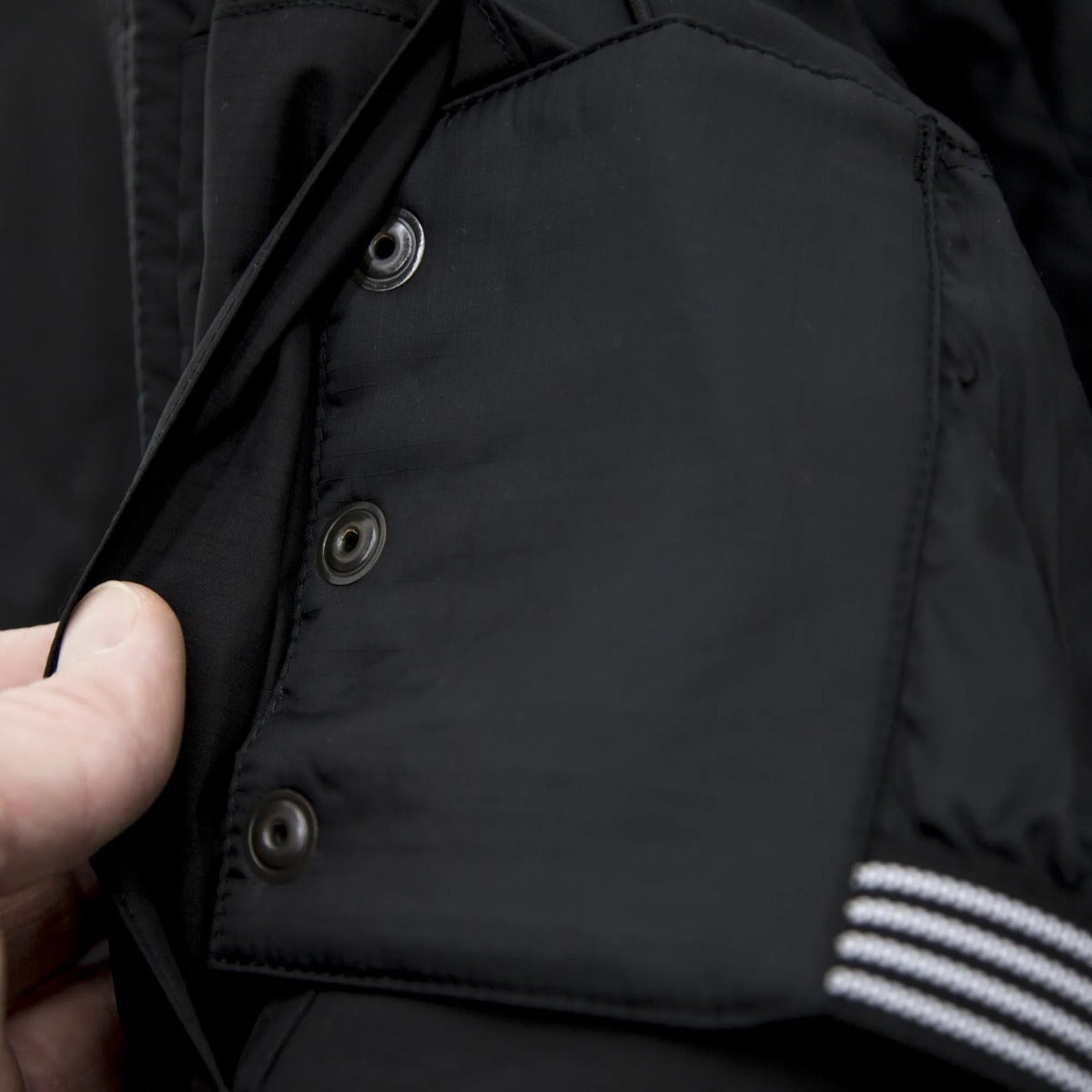 ECIG 4.0 JACKET - Carinthia - Black