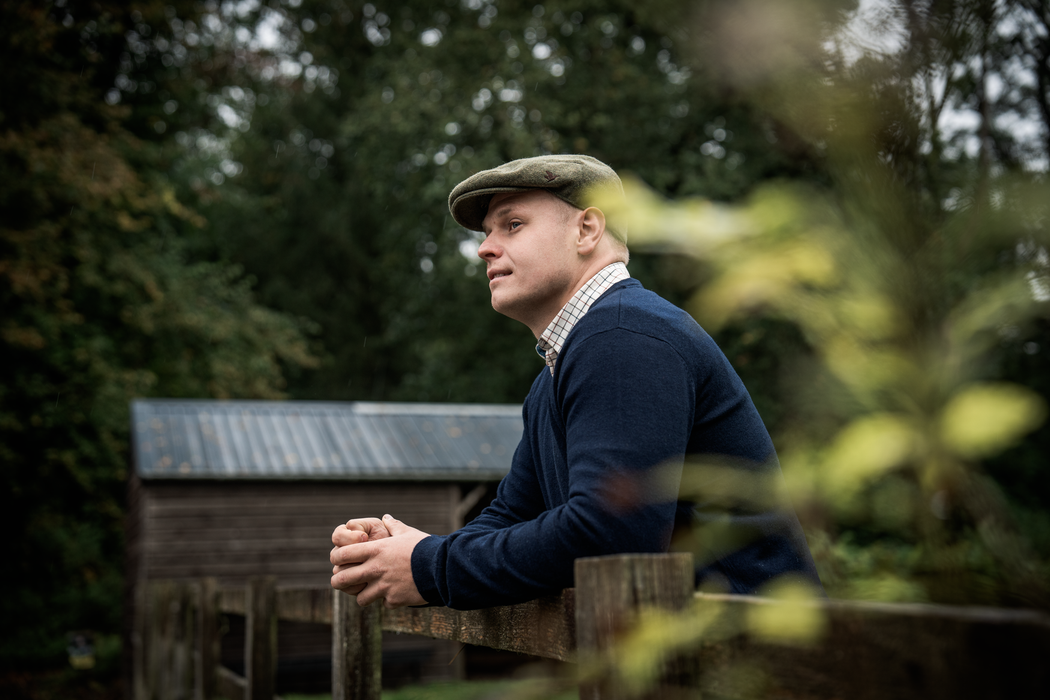 Pine V-Neck Pullover - Light Pine