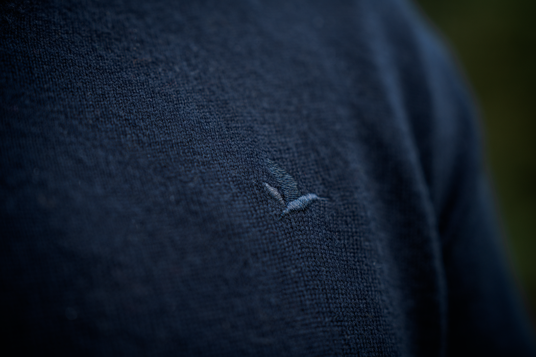 Pine V-Neck Pullover - Dark Sapphire