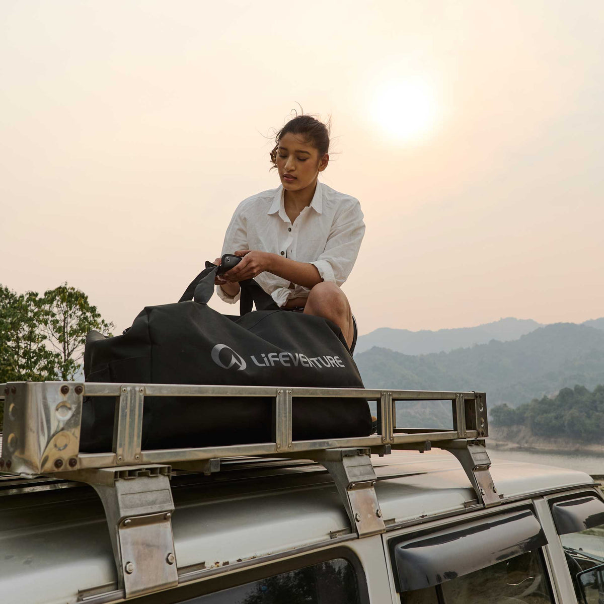 Expedition Wheeled Duffle Sort / 100 L - LifeVenture