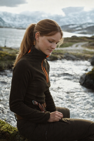REVNA - Brown - Northern hunting