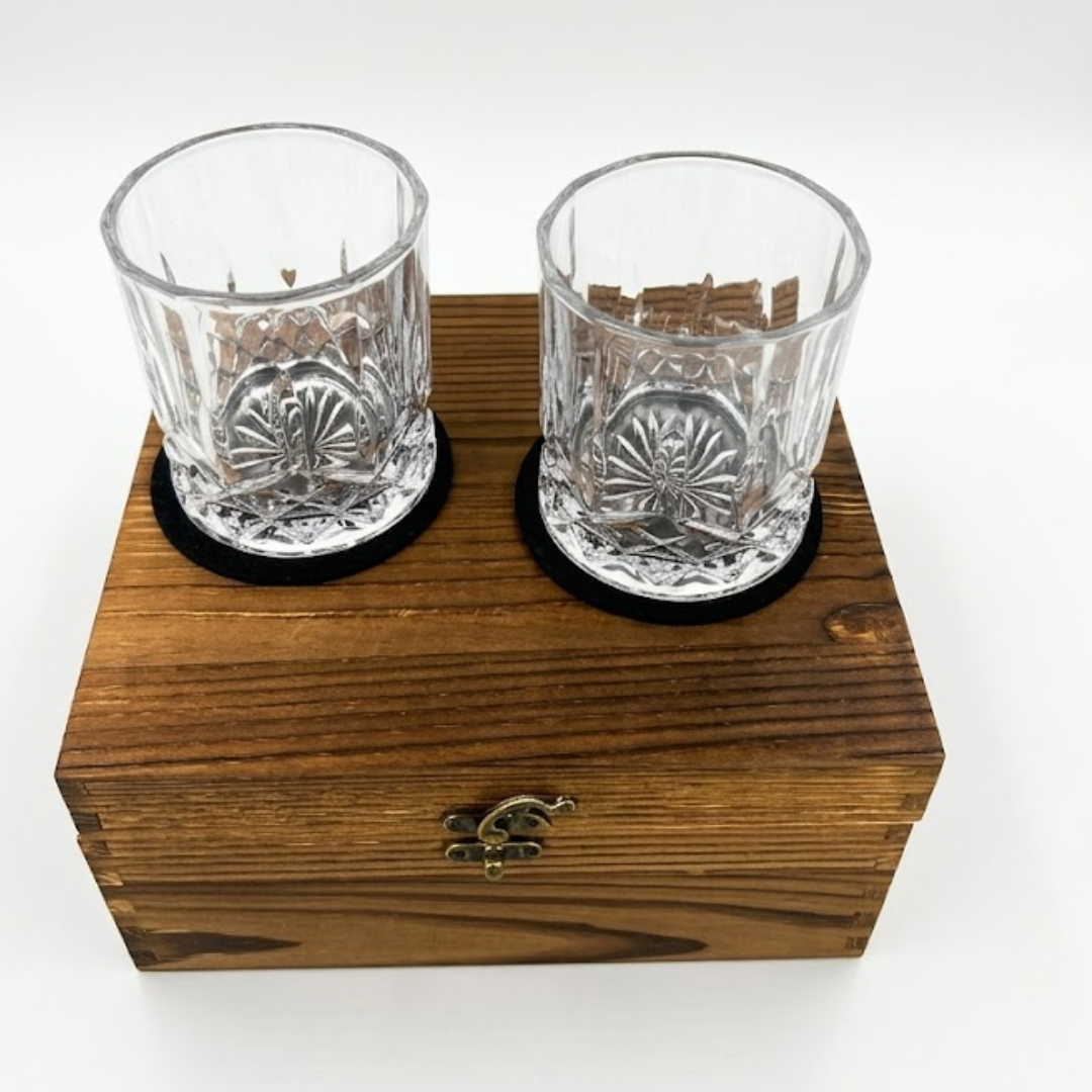 Whiskeyglas med isterninger