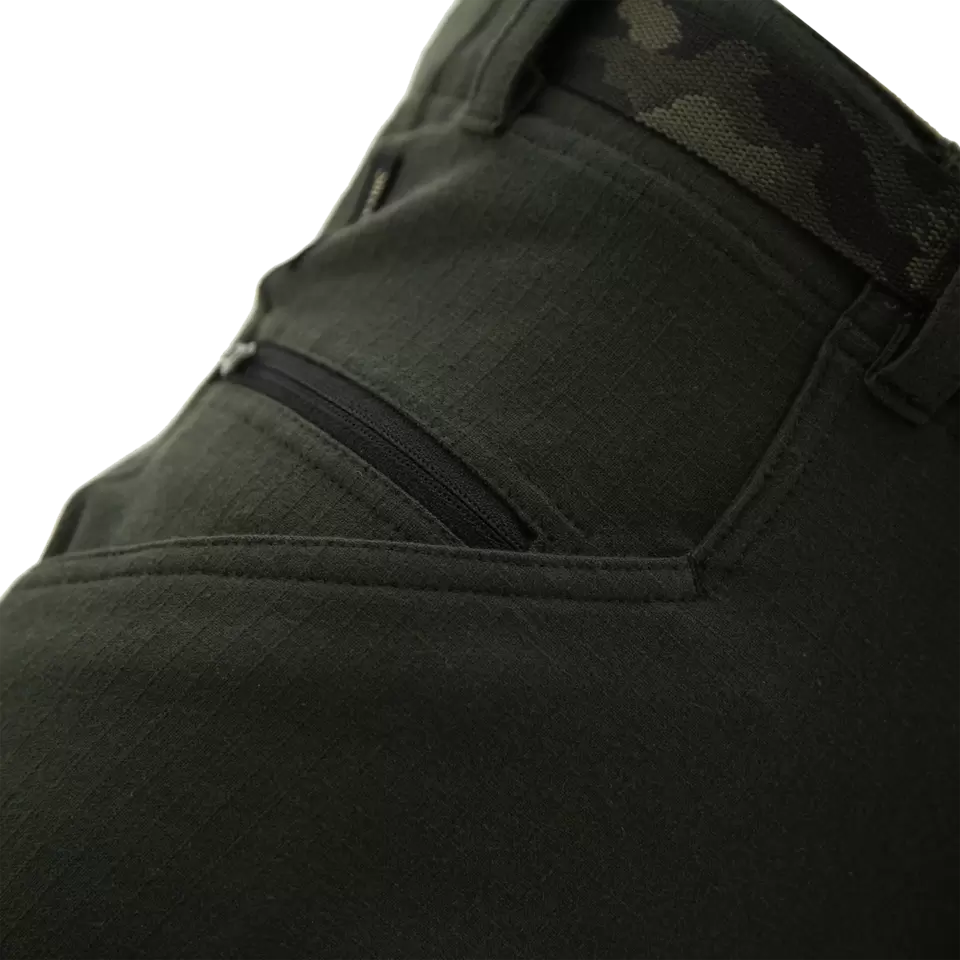 GOLDECK SHORTS - Carinthia - Forest green