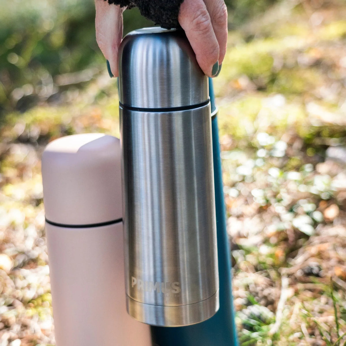 Classic Light Vacuum Bottle Stainless Steel / 0.75 L - Primus