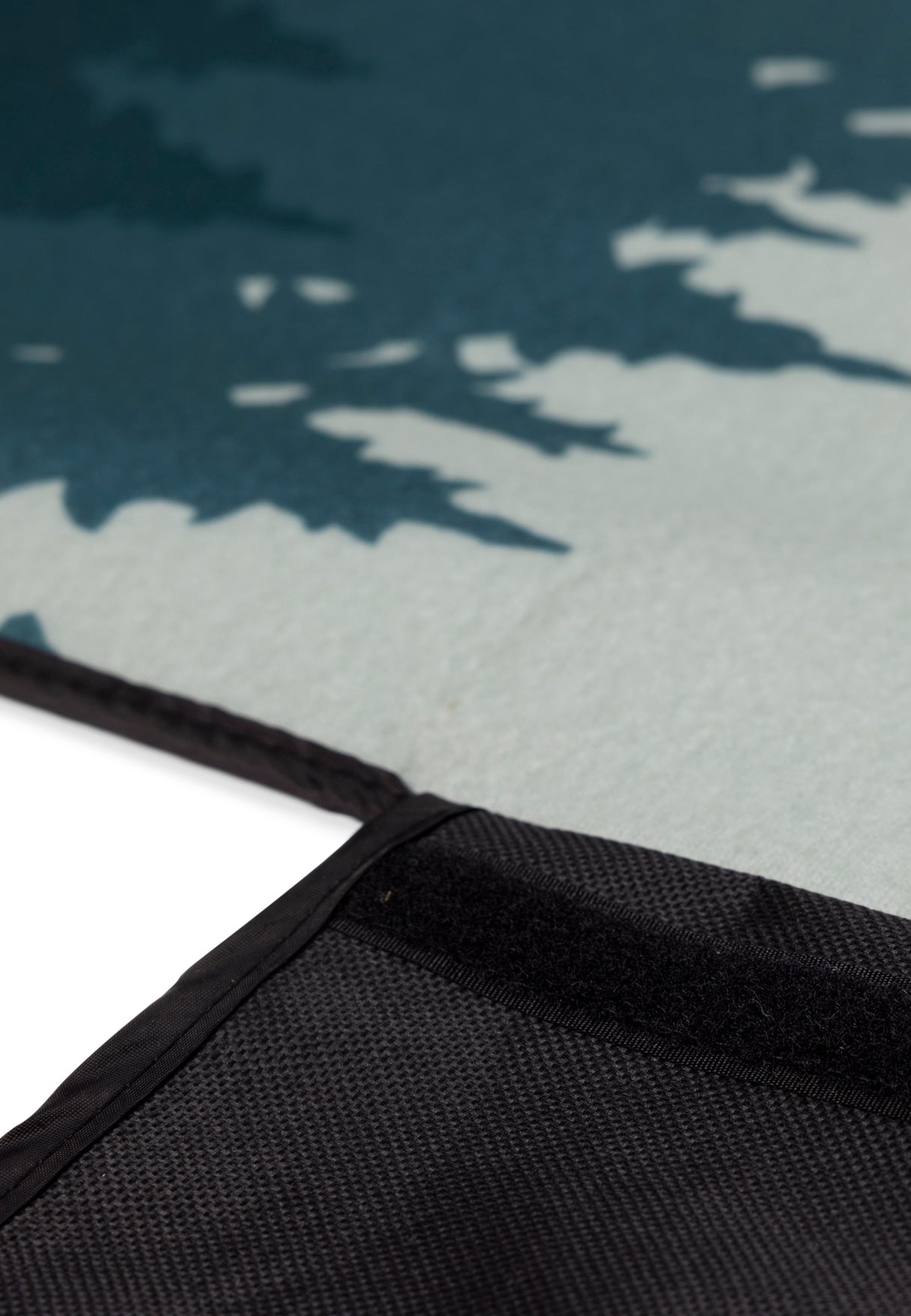 Throw - Mountain Print - Trespass