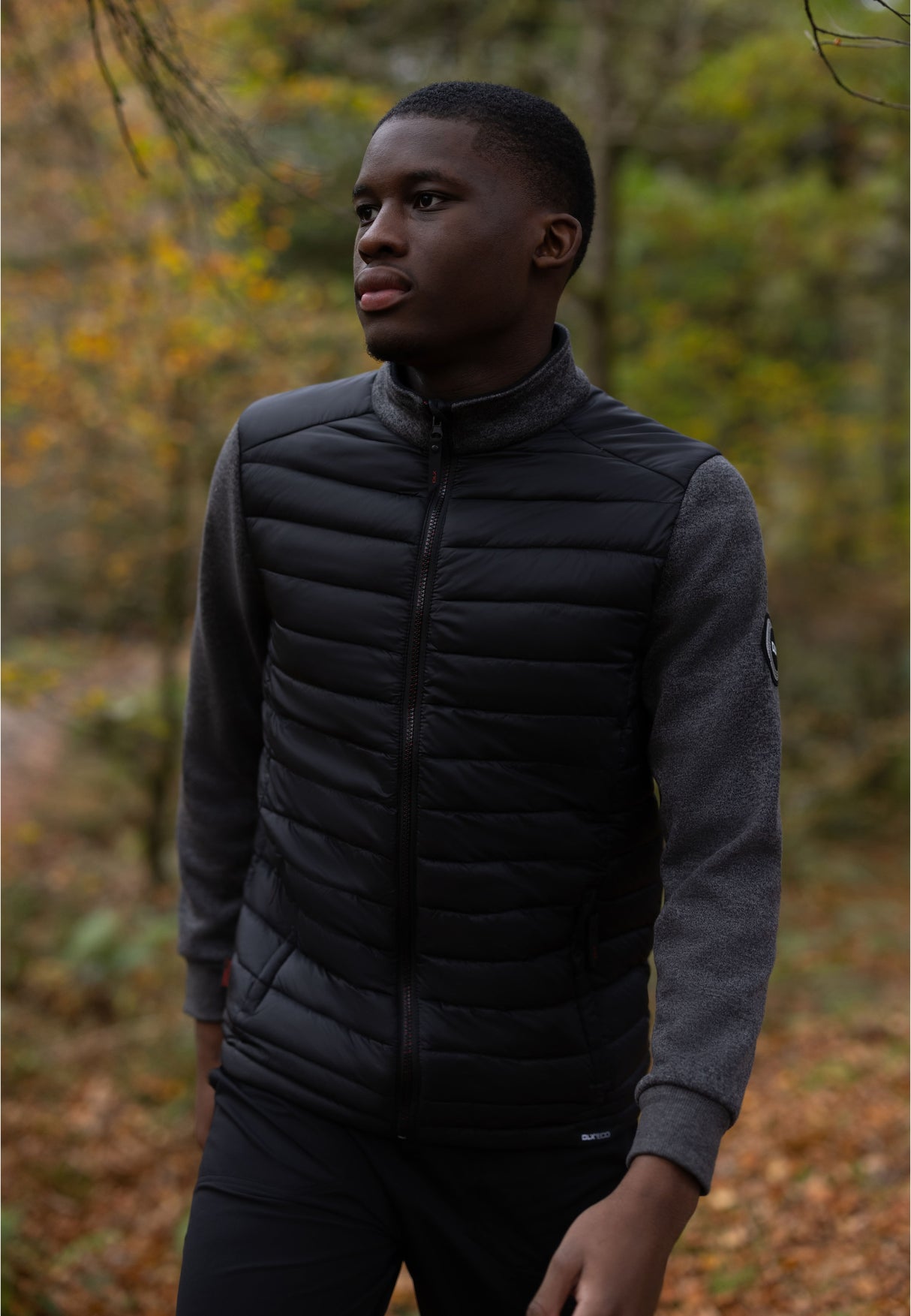 Warner - Black - Trespass