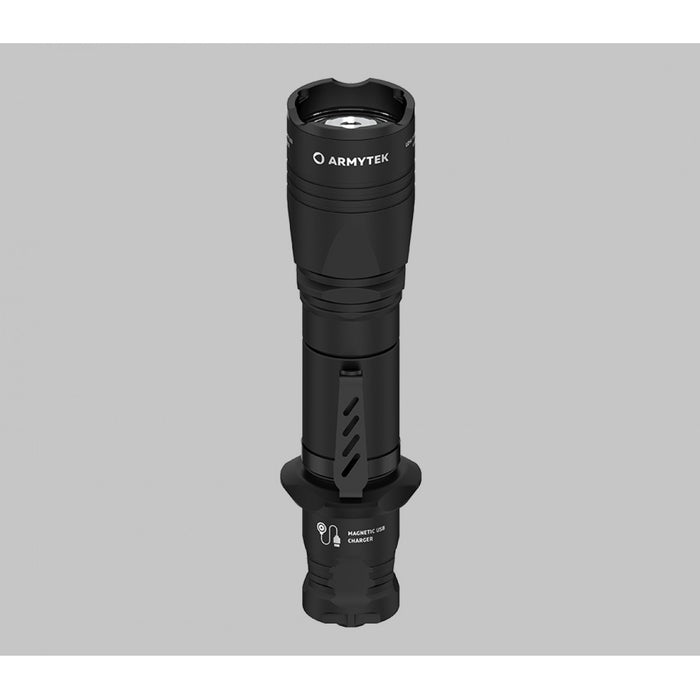 Armytek Dobermann Pro Magnet USB - Varm - 1400 lm - 6°:40°