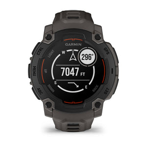 Instinct® E – 45 mm, Sort med Charcoal rem
