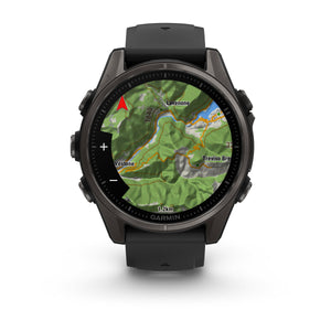 fēnix® 8 – 43 mm, AMOLED, Sapphire, Carbon Grey DLC-titanium med sort/Pebble Grey silikonerem