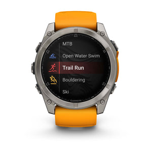 fēnix® 8 – 51 mm, AMOLED, Sapphire, Titanium med Spark Orange/Graphite silikonerem