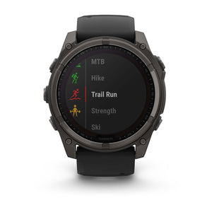 fēnix® 8 – 51 mm, Solar, Sapphire, Carbon Grey DLC-titanium med sort/Pebble Grey silikonerem