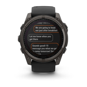 fēnix® 8 – 51 mm, Solar, Sapphire, Carbon Grey DLC-titanium med sort/Pebble Grey silikonerem