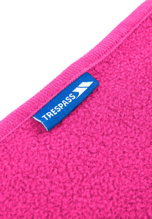 Snuggles - Cerise - Trespass