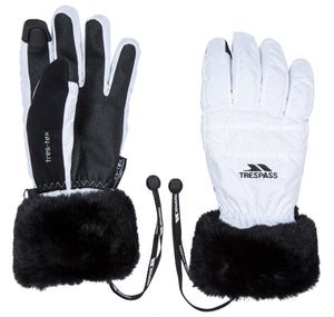 Yanki - White - Trespass